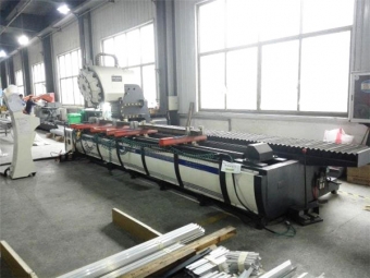 型材加工生產線